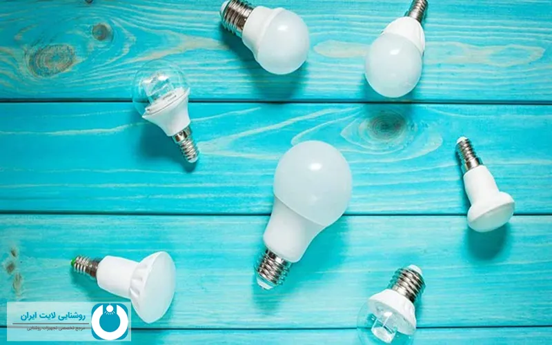 مقایسه لامپ LED و SMD و انتخاب بهترین گزینه برای روشنایی فروشگاه اینترنتی تجهیزات روشنایی لایت ایران
